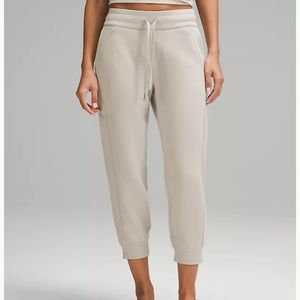 Lululemon Scuba Joggers - great condition